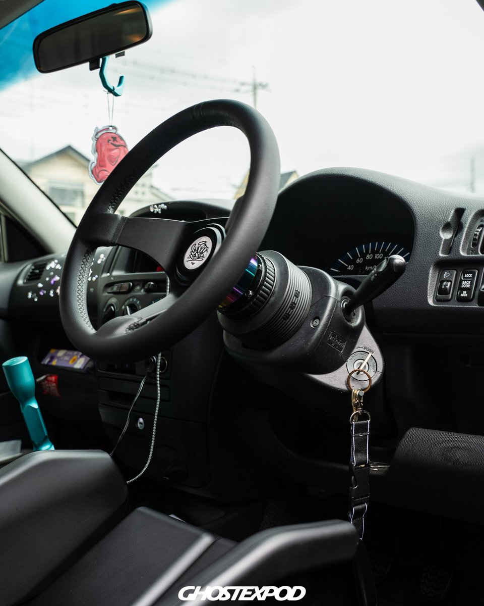 レザーステアリングは12月中の販売を予定しております🙏 新規金型