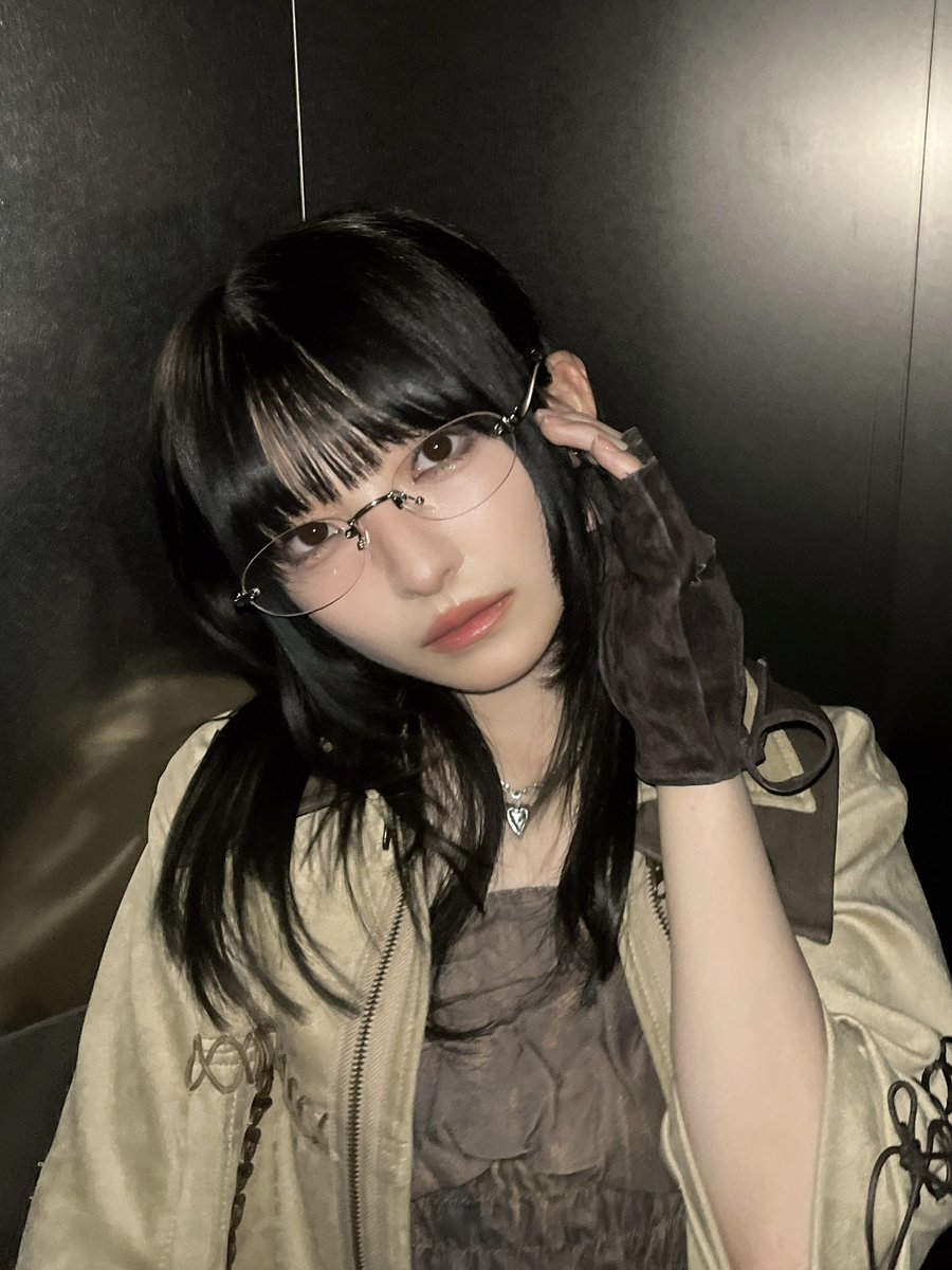 抹*ン様 永田詩央里　排他的ファイター　直筆サイン　ヨリ