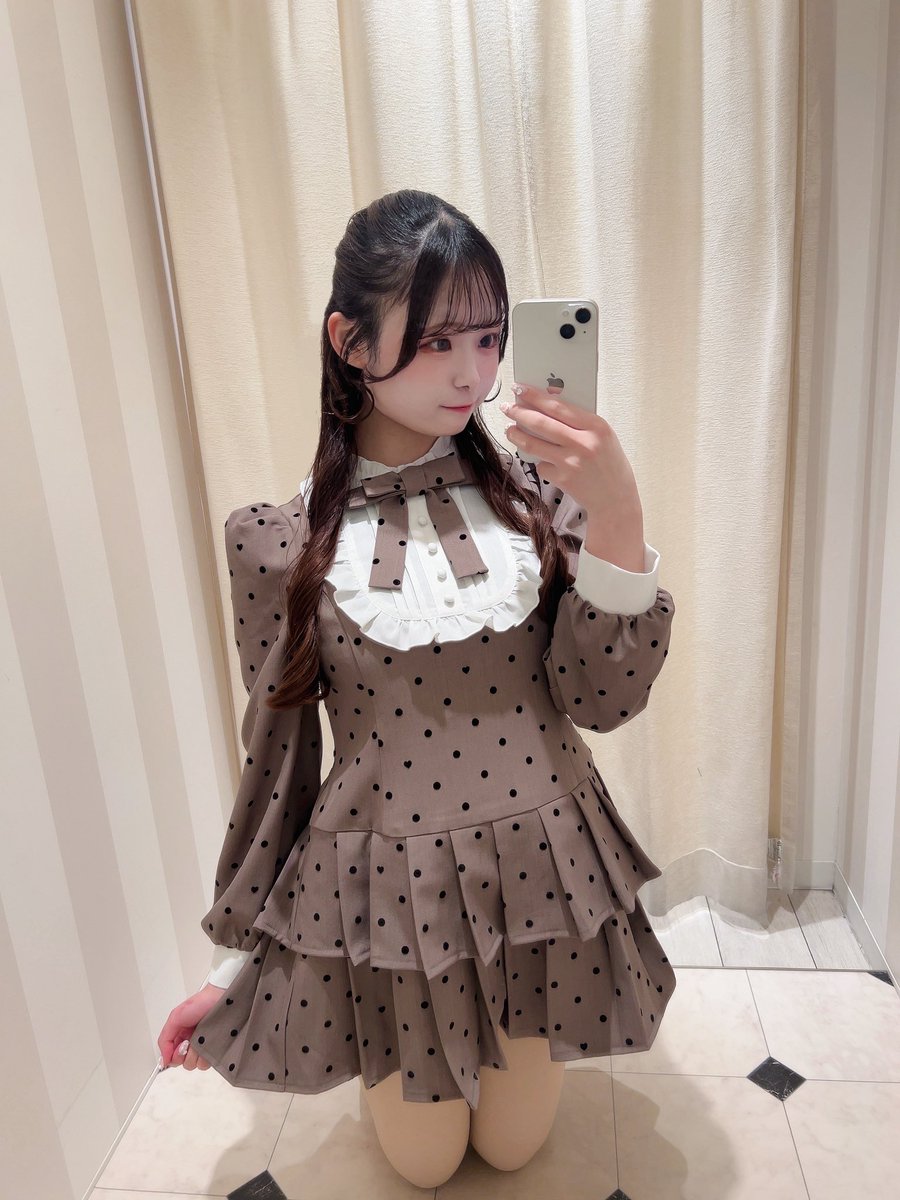 evelyn天王寺店🧸 ♡ プリーツティアードミニOP price ⤿￥10,800
