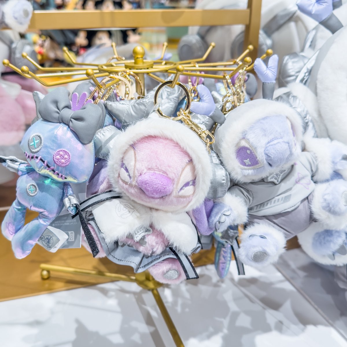 ディズニーストア」 スティッチ、エンジェル、スクランプ、ルーベン