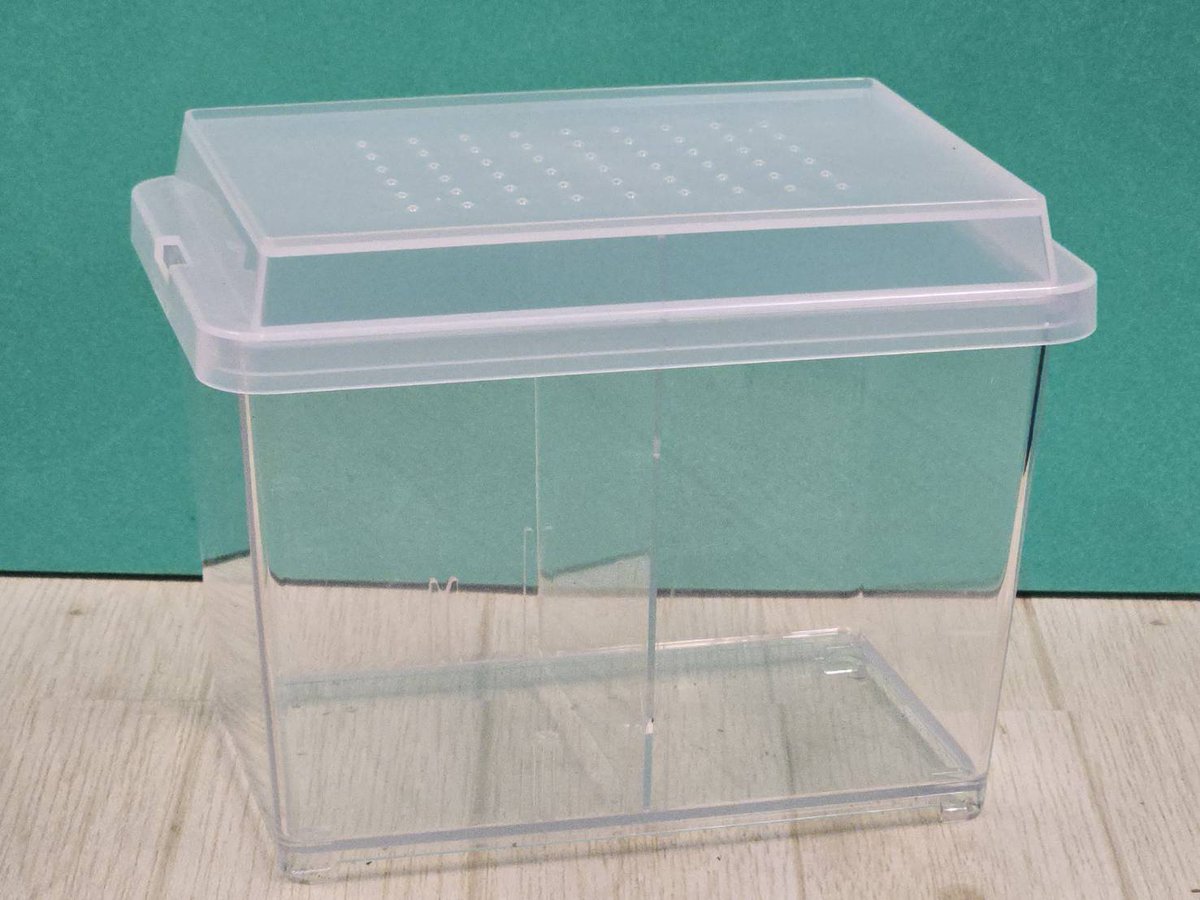 飼育ケース HR-1 特価販売は年末で終了します！ 1箱＝30個入りで10000