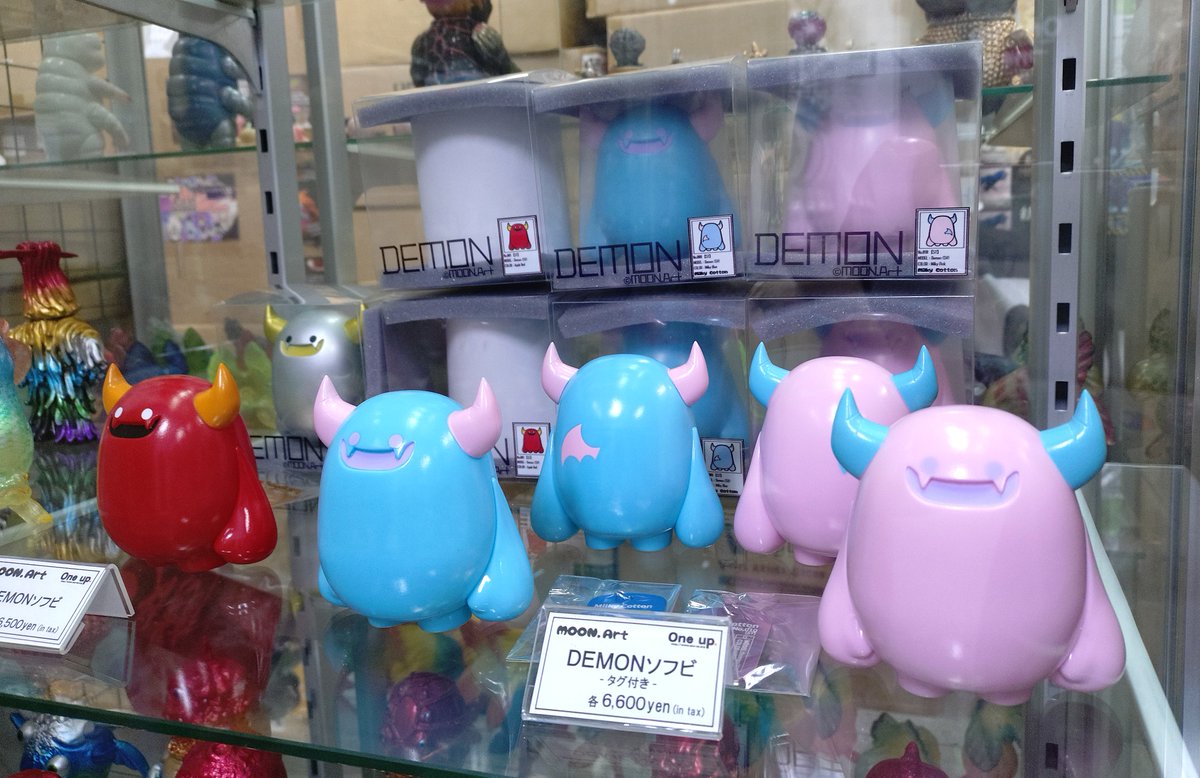MOON Art さんより DEMON ソフビ 2色 新色が到着！ 明日12/18 12:00