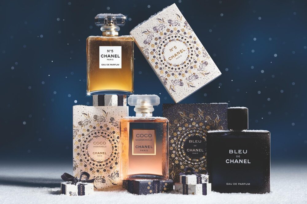 シャネル2025年クリスマスコフレ“星空のきらめき”パール入りボディ