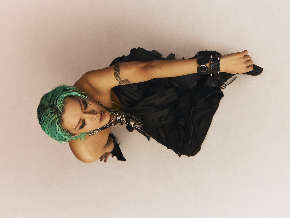 🔥武道館公演開催記念🔥 The 1st Album PERSONA [Venom Version] 発売