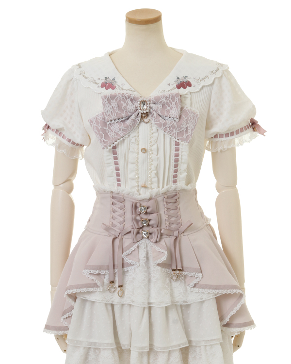 ❤︎ New Arrival ❤︎ 6/21(Fri) 店頭発売✨ ストロベリー刺繍