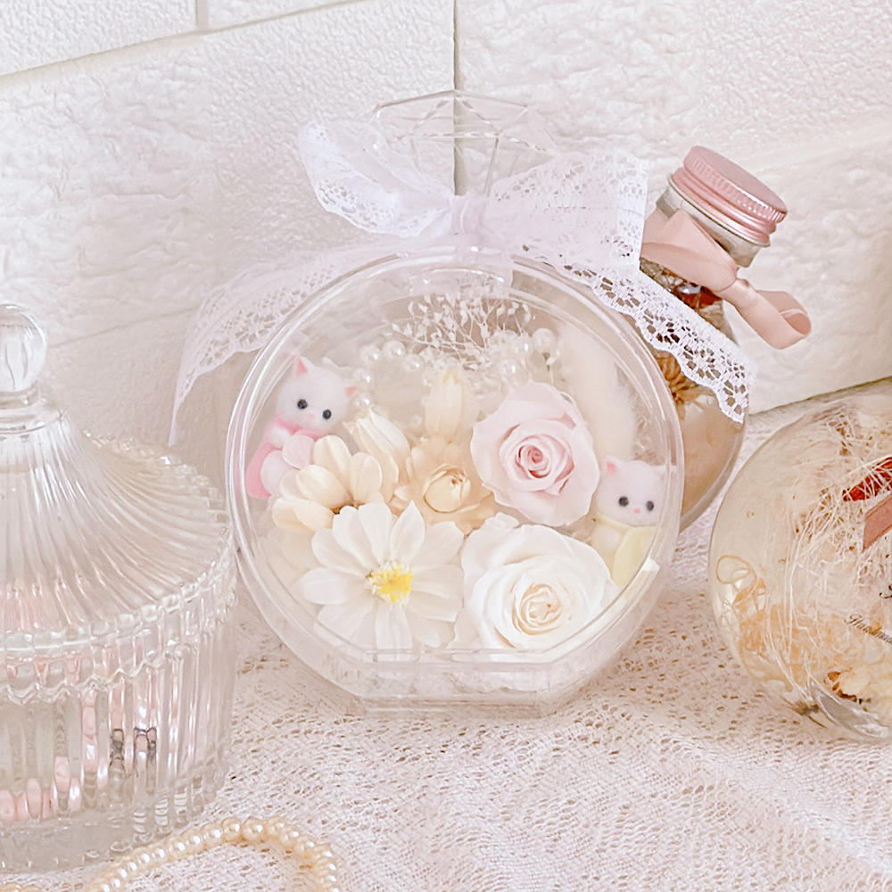 お花といっしょに、シルバニアファミリーのお人形をディスプレイしてみ