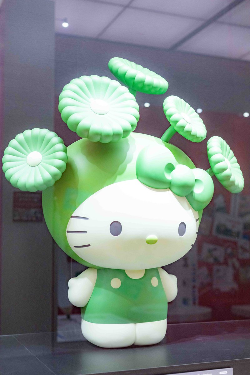 ハローキティ展 名古屋 ＼ 大阪・関西万博日本館に登場した、様々な形