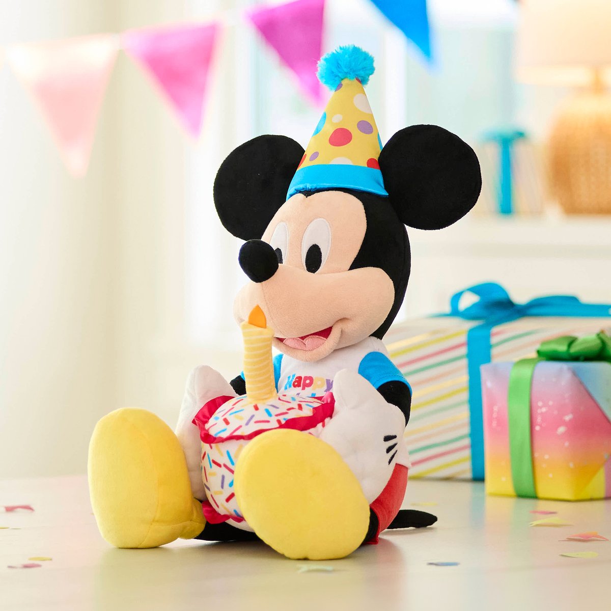 ❤＊🧡＊💛 #ディズニーフラッグシップ東京✨ D-Madeのラボから名入れ