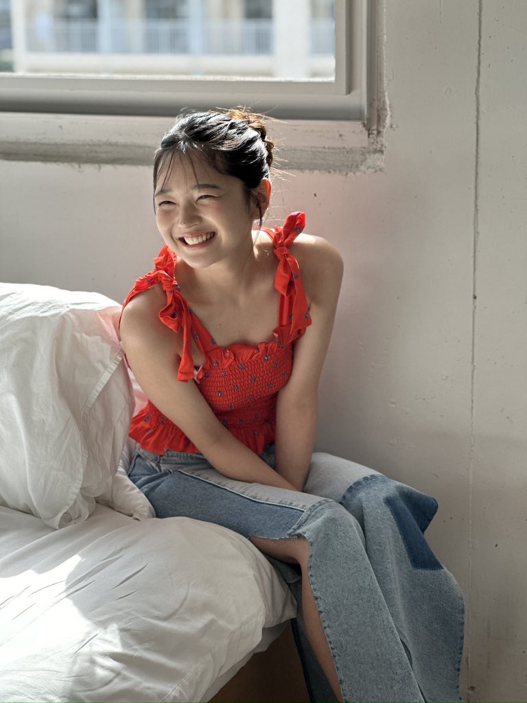 福留光帆 卓上カレンダー2025】 発売させていただきます