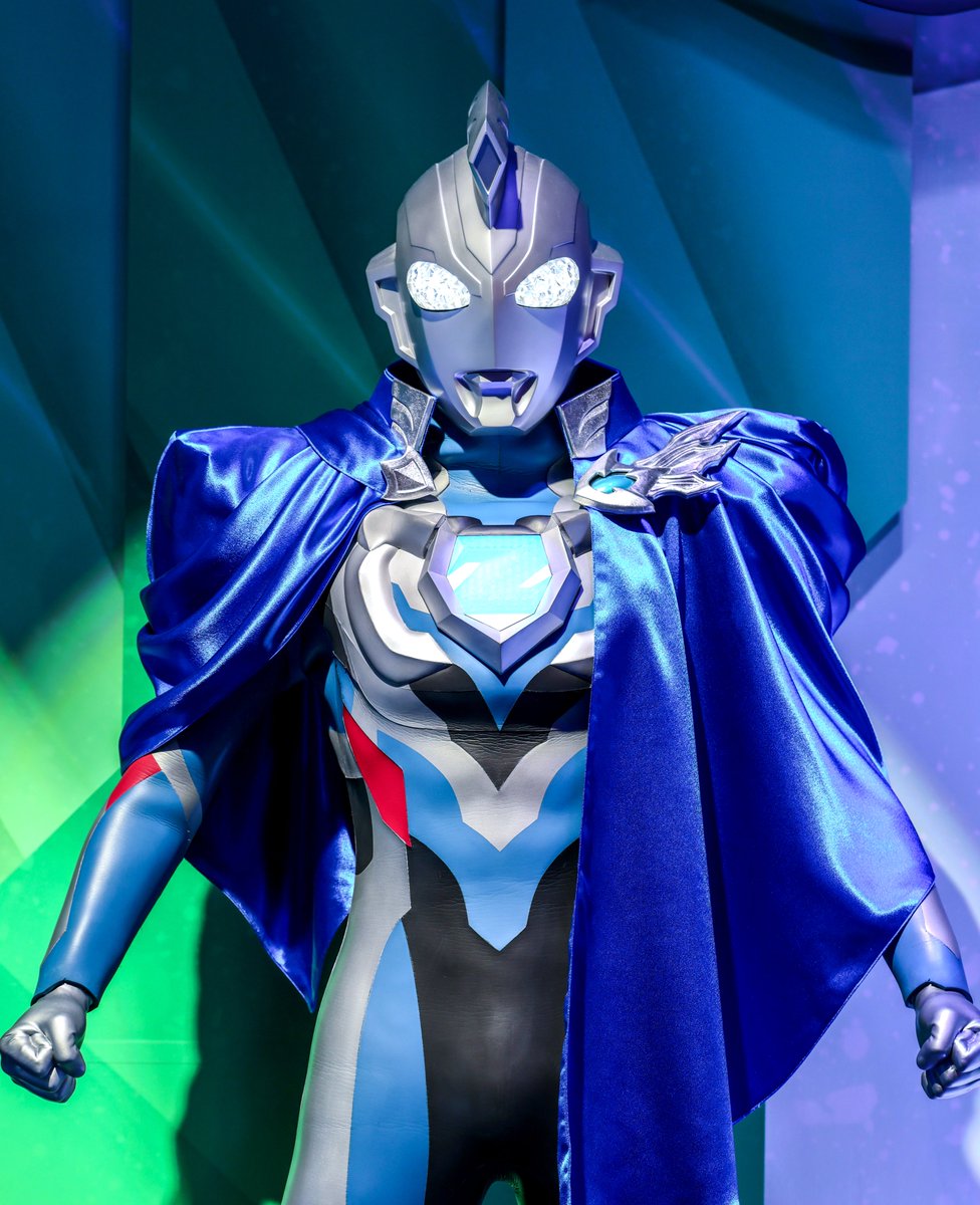 初お披露目？ 青きケープを纏った最後の勇者 #ウルトラマンゼット