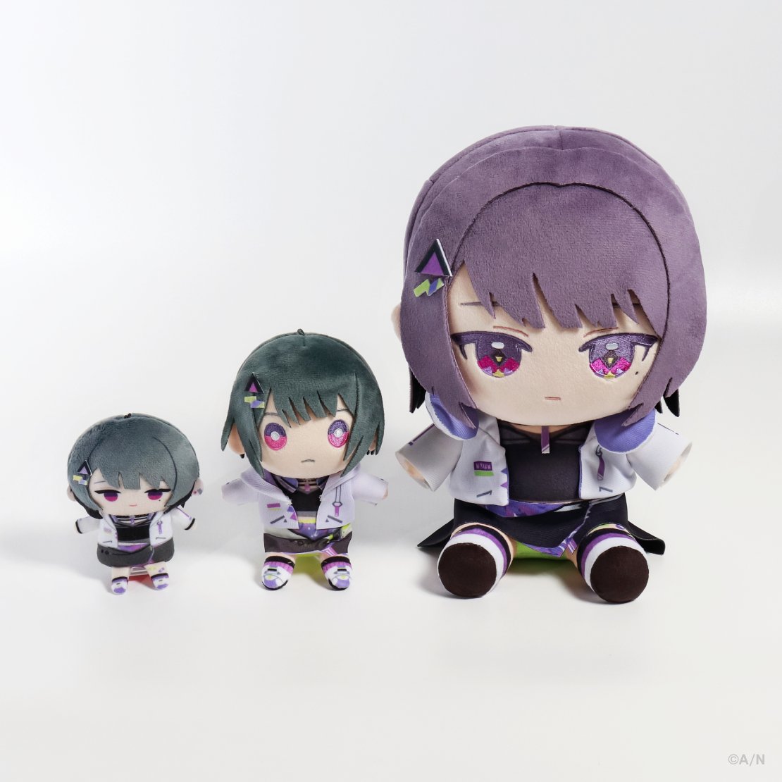 Idios 2nd Anniversary グッズ紹介①】 「BIGおすわりぬいぐるみ」は高