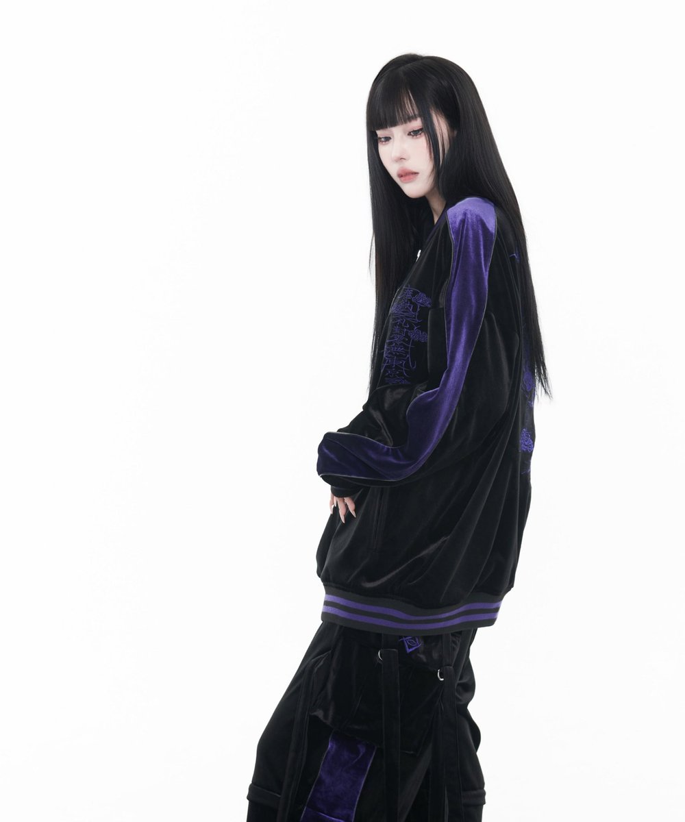 👁‍🗨REFLEM(レフレム) 再入荷 ドラゴン刺繍ベロアスカジャン ¥19,580