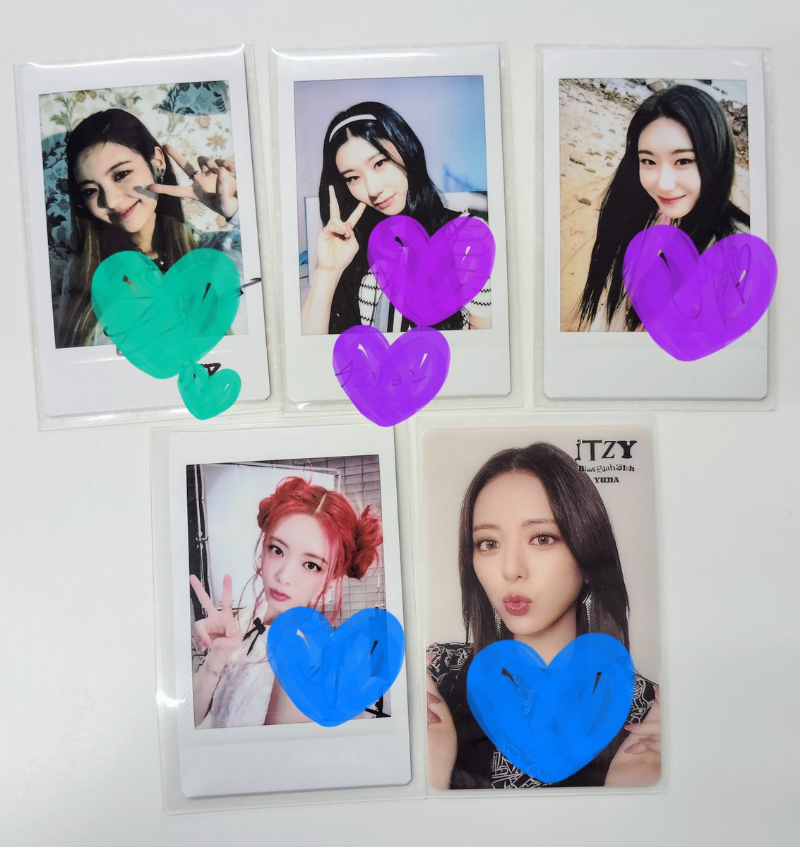 ITZY ユナ 直筆サイン入り チェキ ITZYユナ 直筆サイン入りチェキ IT'z