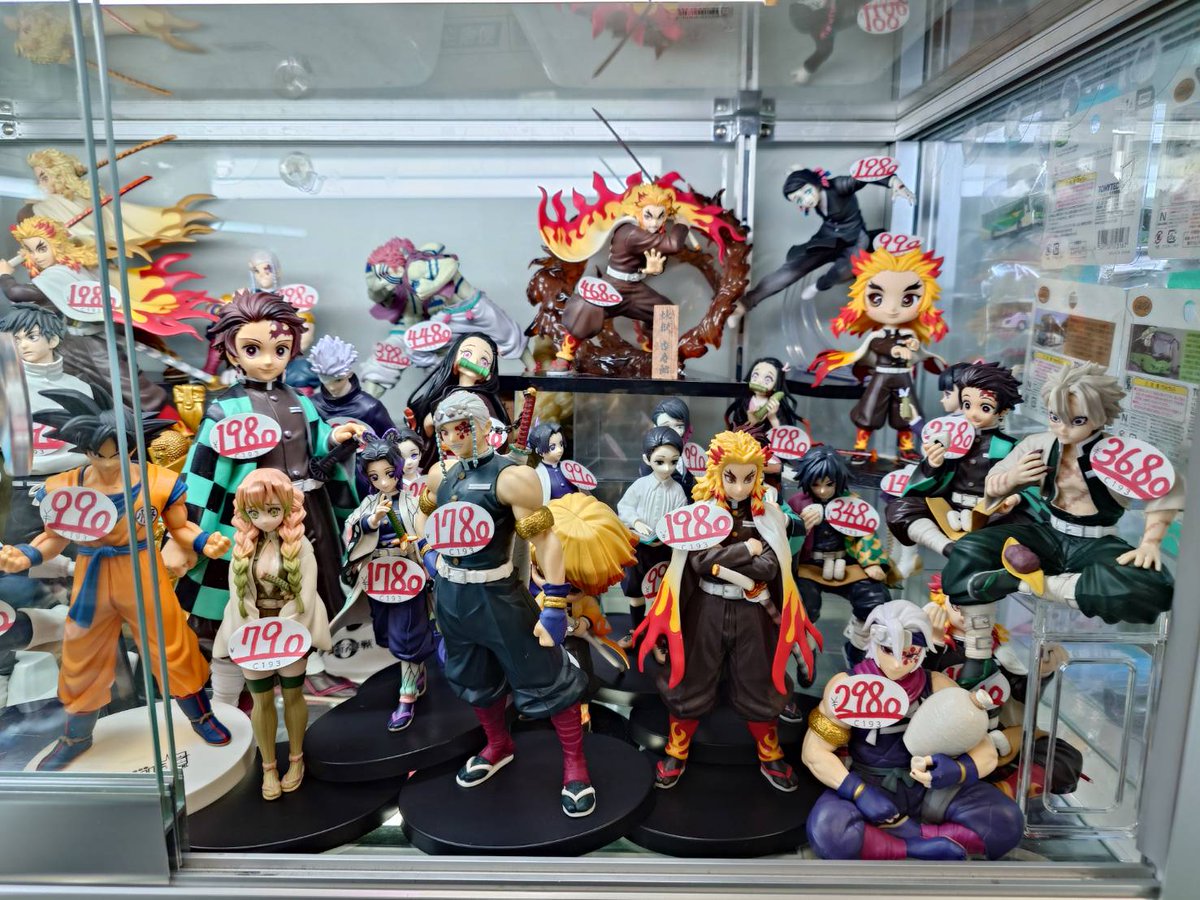☆C193ケースに入荷しました!! フィギュア各種 ・鬼滅の刃 ・ワンピース