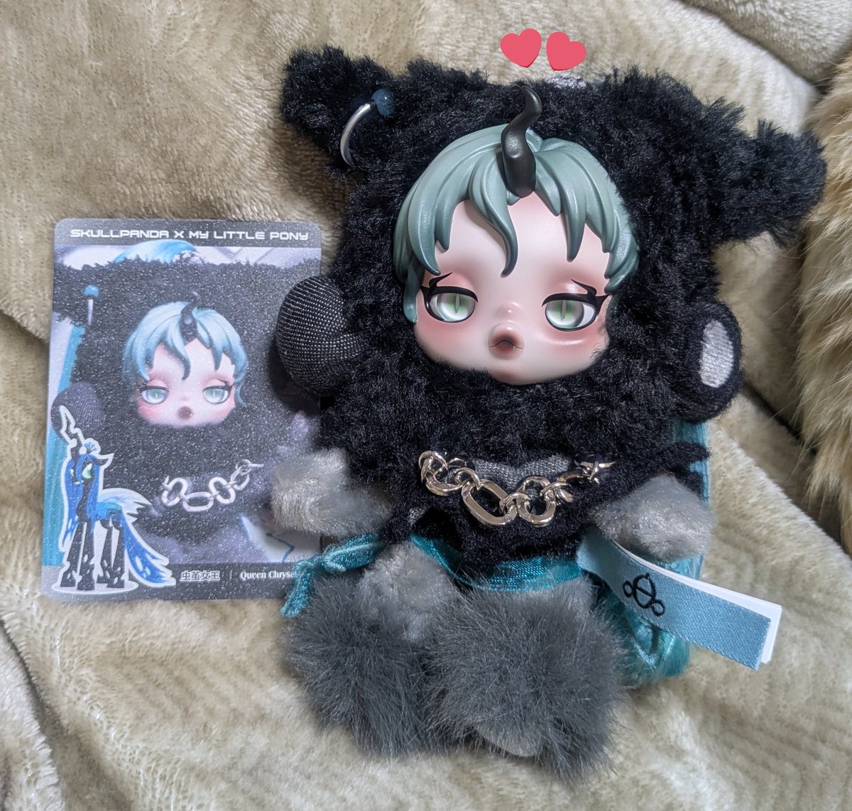 先日、店舗で一箱だけ買ってみたマイリトルポニーコラボのスカルパンダ