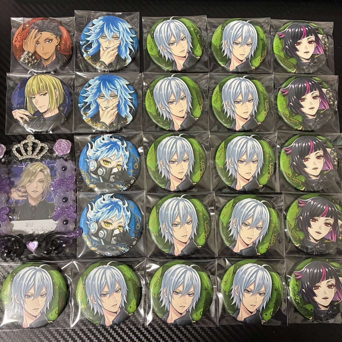 ツイステ 交換 買取 譲渡 ブレイジングジュエル 缶バッジ ツイステ展 5