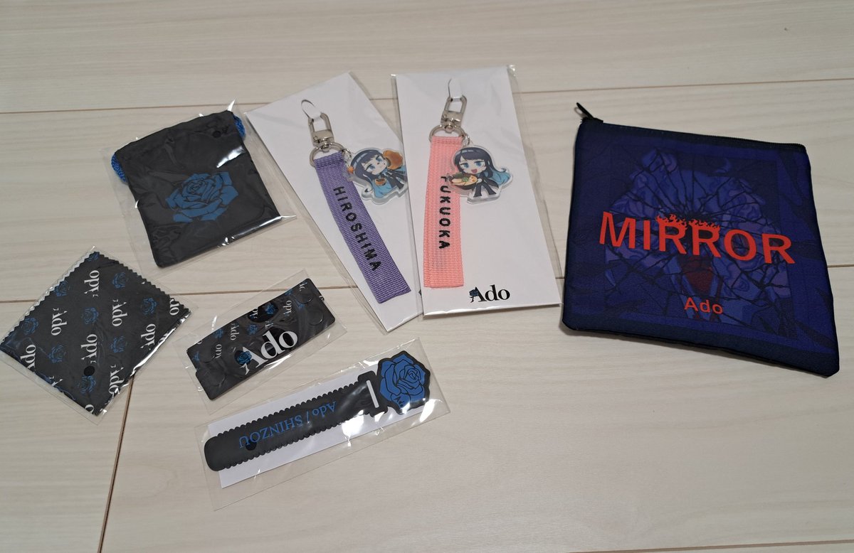 MIRRORポーチ✔︎ モナリザの横顔ご当地ストラップ広島✔︎ ガチャ