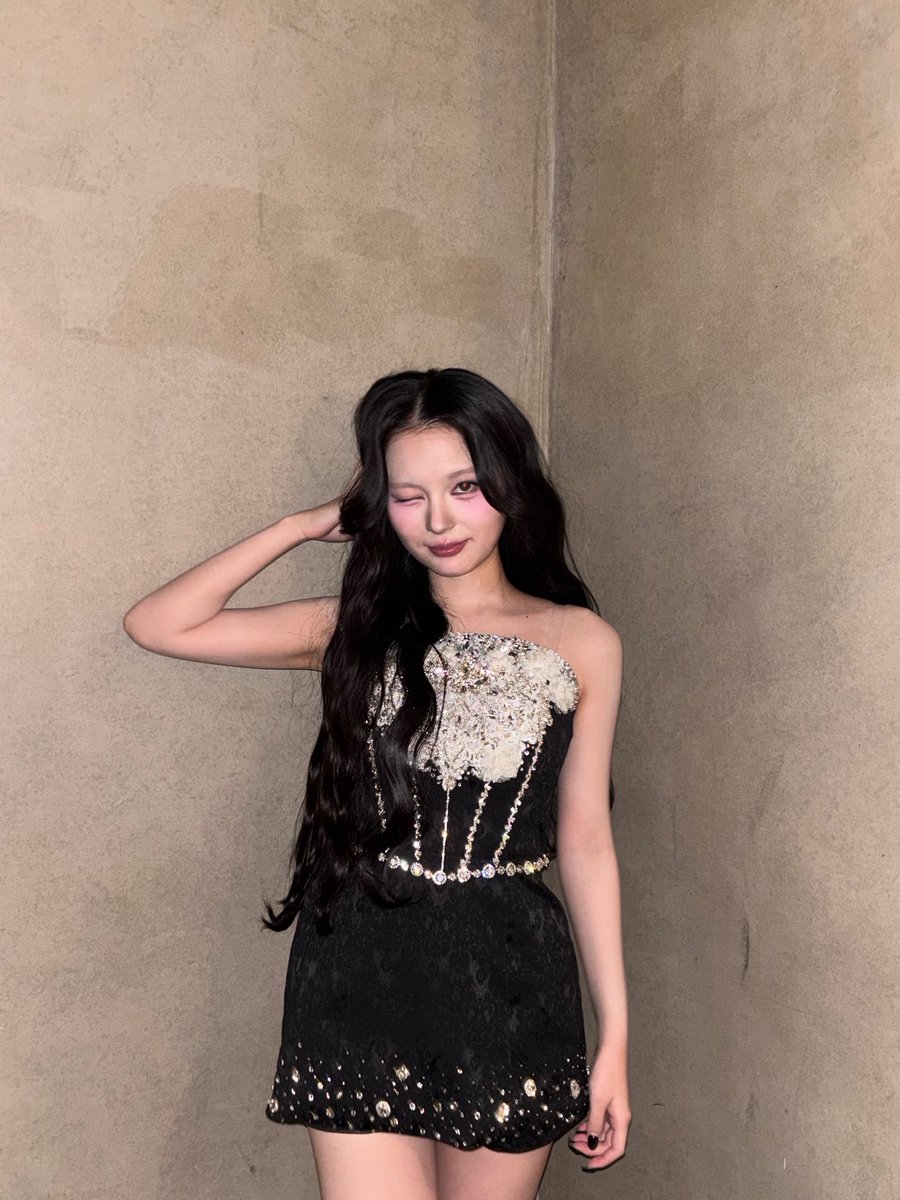 本日大特典会お願いします☺️♡ 先にポーズを伝えていただけると