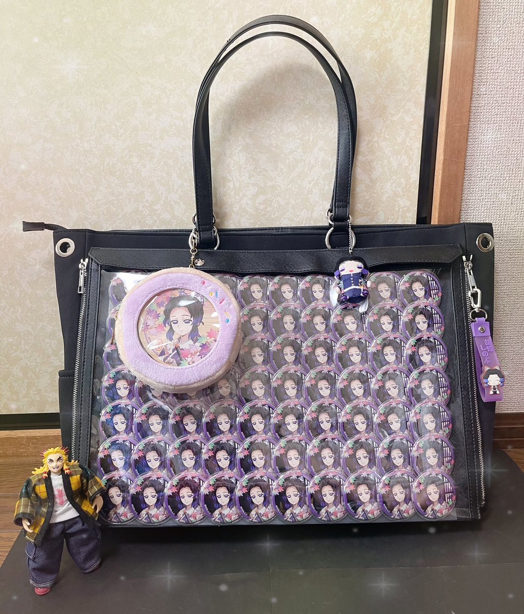 京まふ胡蝶しのぶA3痛バ組みました🦋満足の組み上がり🎵A3なので