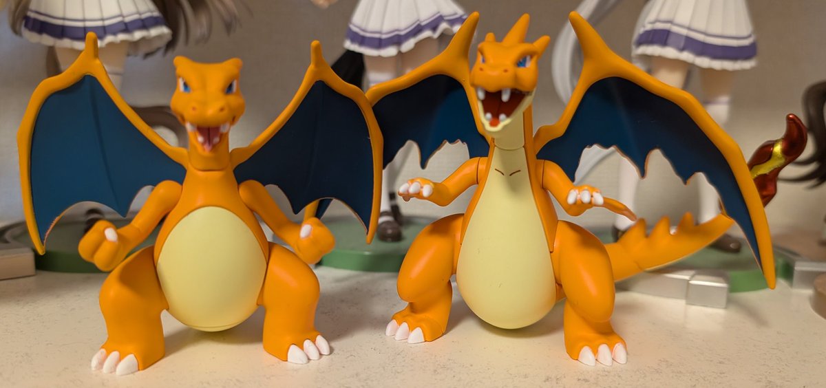 リザードンとメガリザードンYのプラモデル完成！ これでリザードン