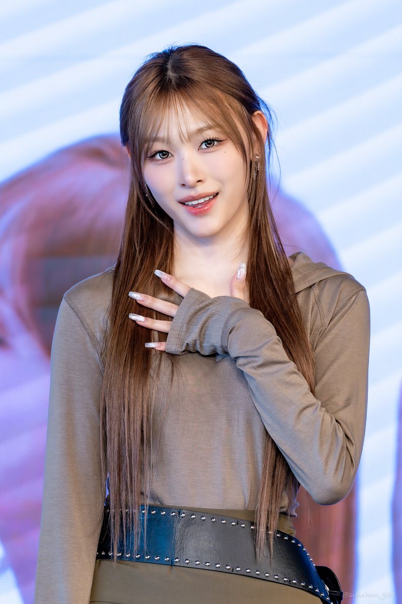 260222 KISS Entertainment Inc.3F STUDIO RESCENE 3rd Mini Album