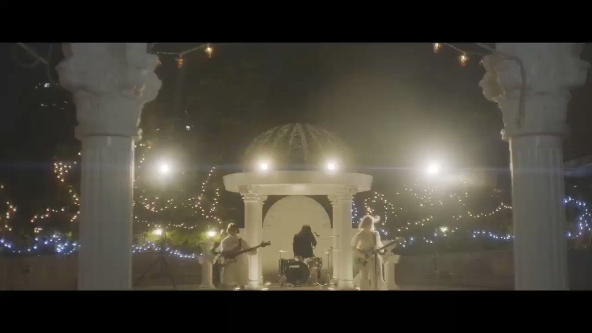 1999」MV公開】 本日、12/4(水)発売のクリスマスシングル「1999 / 人間