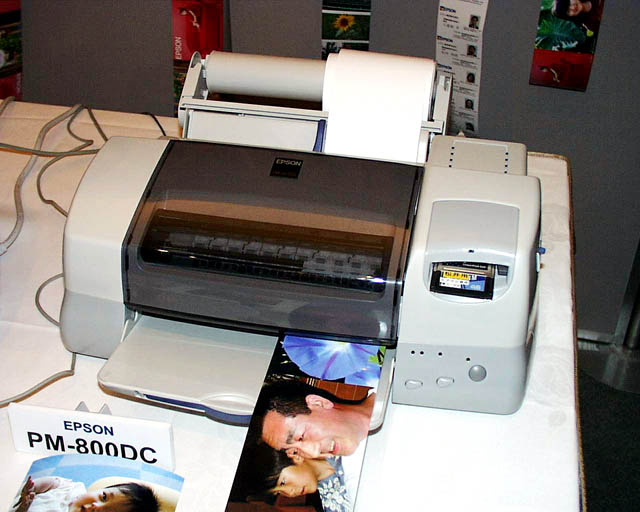 エプソン、デジタルフォトを実現するインクジェットプリンタ