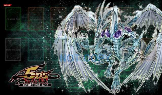希少】遊戯王 スターダストドラゴン ハーフプレイマット 【公式通販】
