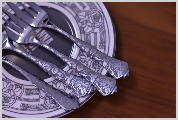 ANNA SUIの皿など。 : うさまっこブログ