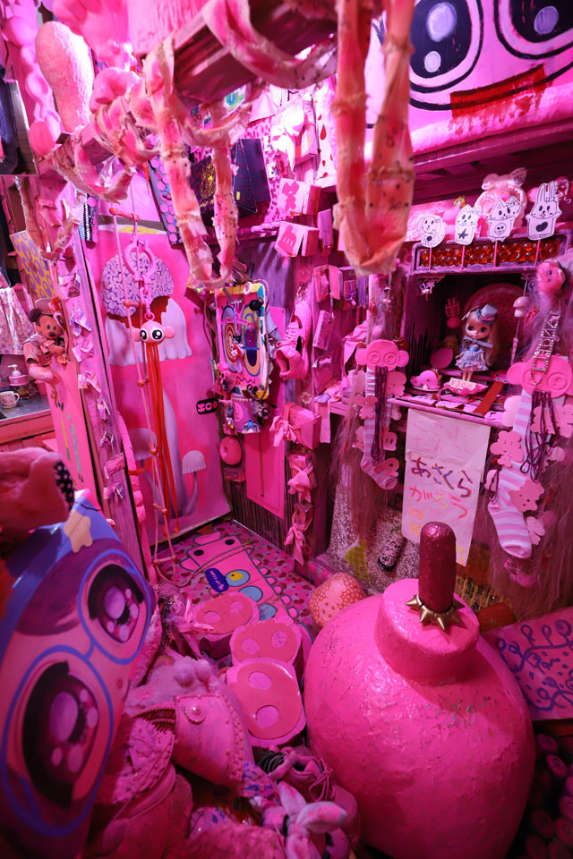 あさくら画廊のピンク龍☆