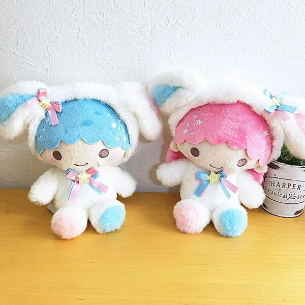 ほわほわ生地がたまらない！キキララの白うさぎ姿が可愛くて癒される