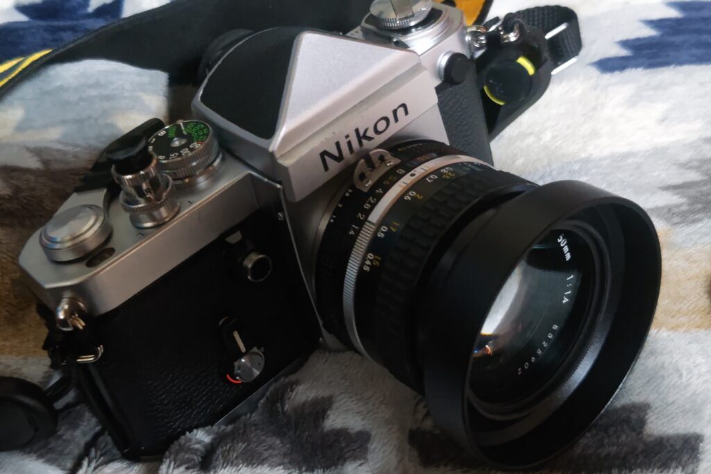 フルメカニカルの名機 Nikon F2 アイレベル レビュー - PHOTOWALK~写真