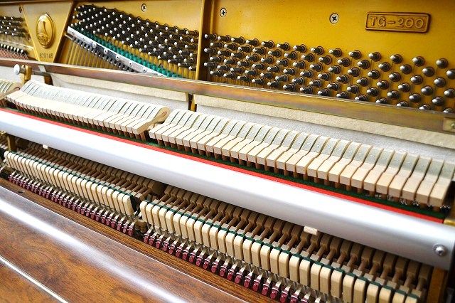 ゴールドスター（東海楽器）中古ピアノ 品番 TG200 アップライトピアノ