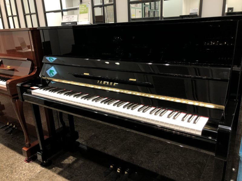 中古》b121 ヤマハアップライトピアノ | ご成約済み商品 | 大阪・本町