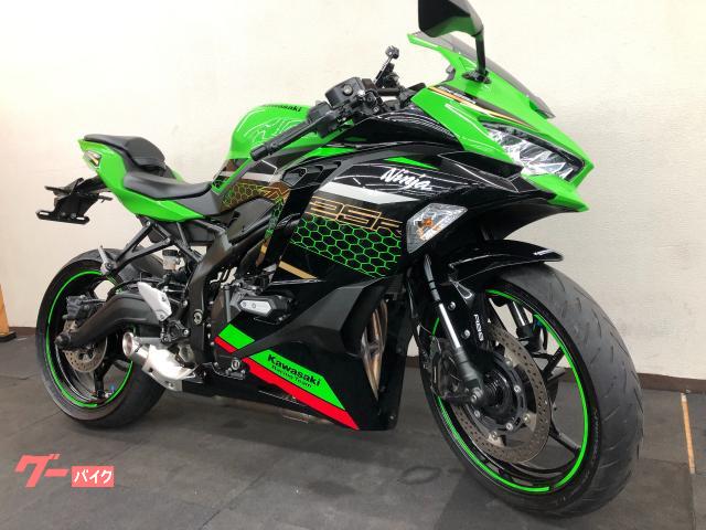 カワサキ Ninja ZX－25R SE フレームスライダー標準装備