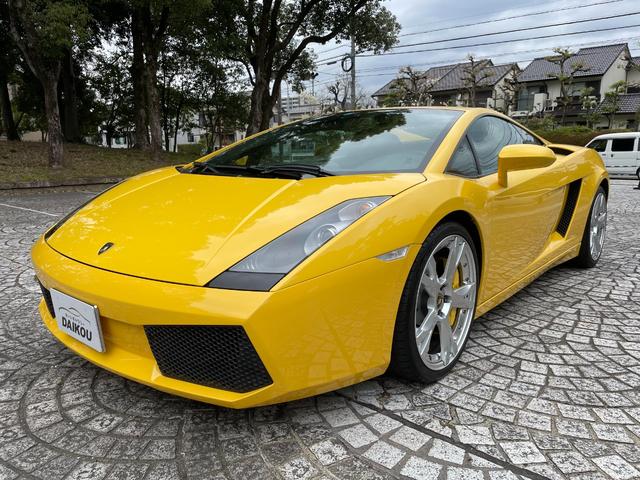 ランボルギーニ ガヤルド 正規D車 黒革イエローステッチ 電動シートの