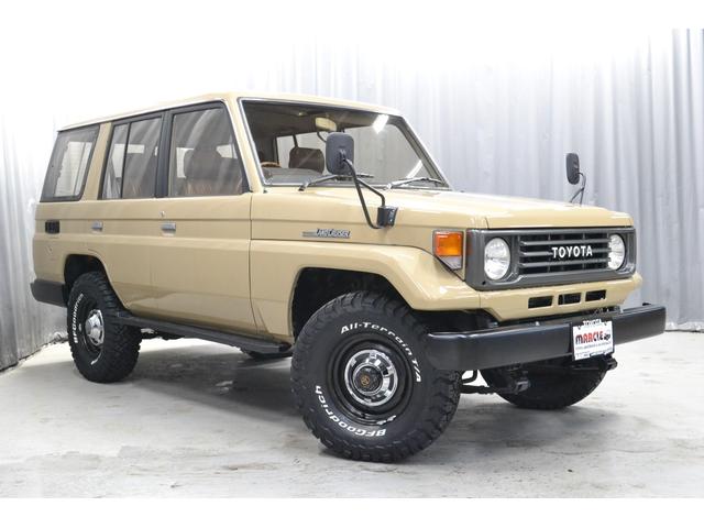 トヨタ ランドクルーザー70 ZX ディーゼル オートマ 全塗装サンド