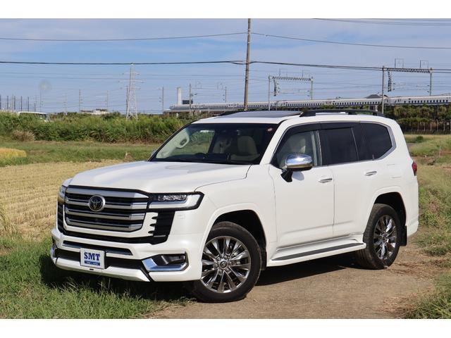 TOYOTA LAND CRUISER ZX | 2022 | PEARL WHITE | 7000 km | details