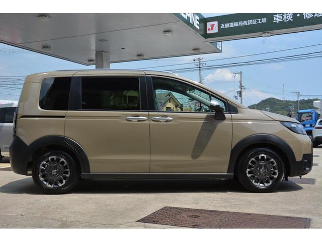 ホンダ フリード クロスター 6人乗り － 新車 － アルパインBIG