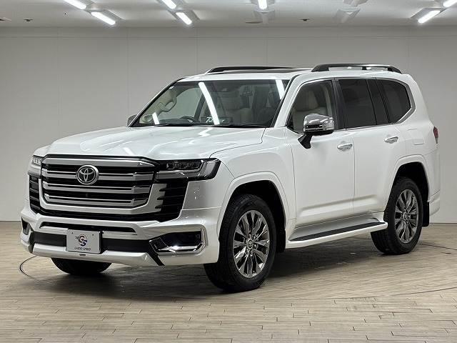 TOYOTA LAND CRUISER ZX | 2024 | PEARL WHITE | 21000 km | details