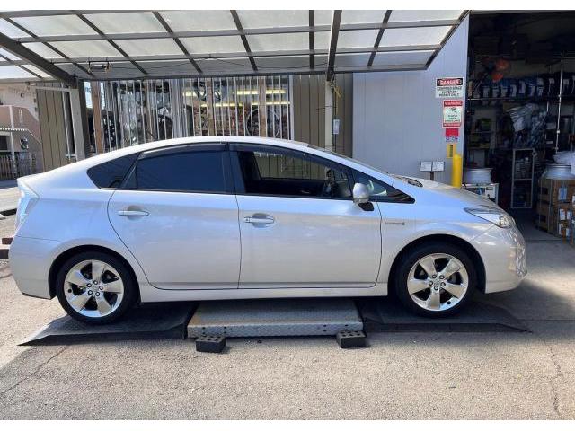 プリウスのホイール交換作業！30プリウスSツーリング純正17インチの