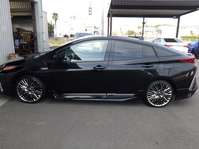 トヨタ ZVW52 プリウスPHV 持ち込み 19インチ タイヤ交換 香川県