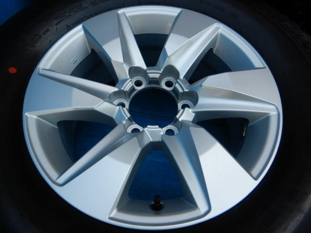 新車外しのランクルプラド純正17インチ入庫しました！ プラドだけ