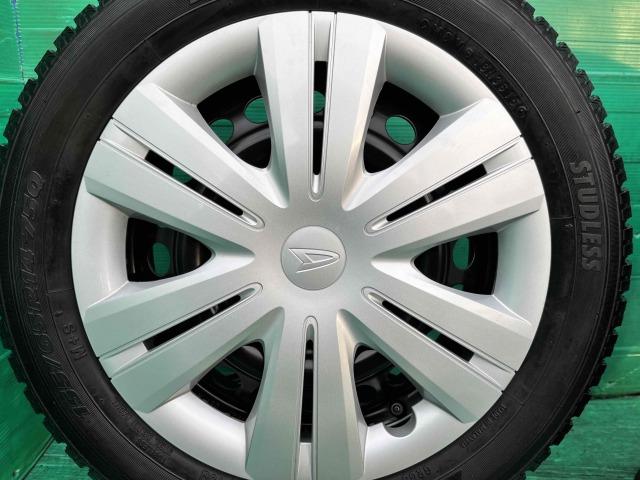 ダイハツ純正14インチスチールに中古スタッドレスのセット入庫です