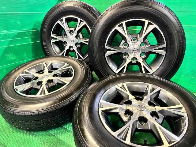 200系ハイエースオプション純正アルミホイール入庫です