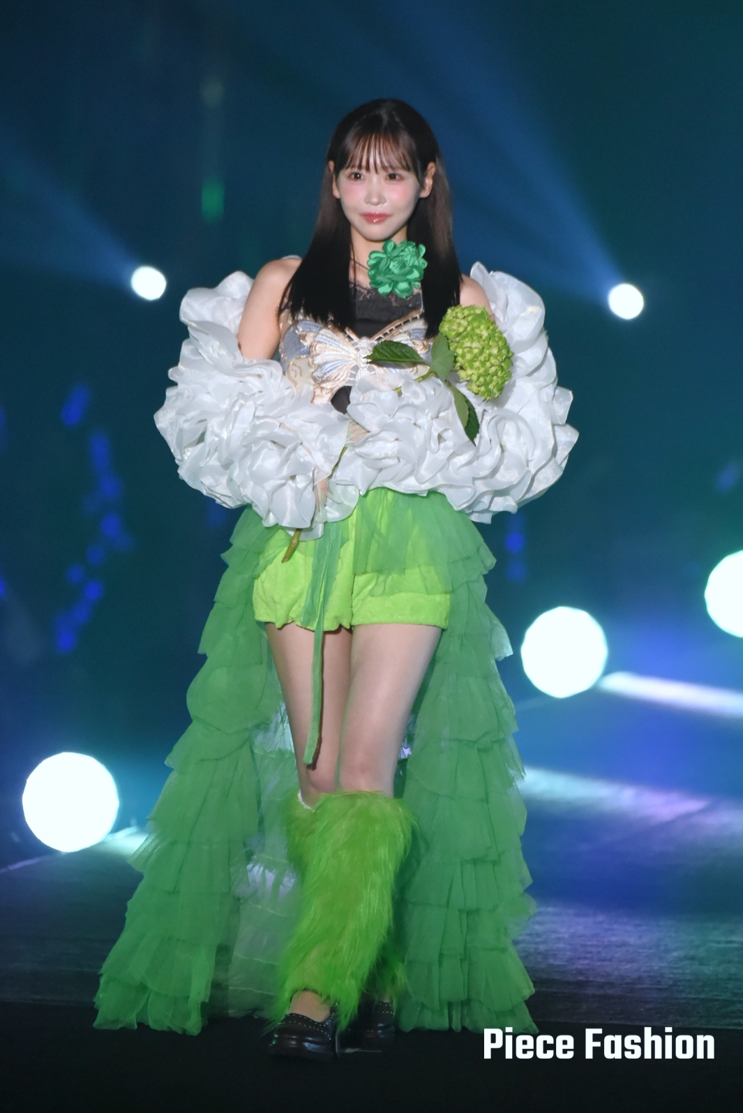 TGC 北九州 2025速報：FRUITS ZIPPER櫻井優衣ら7人が咲かせた“愛の七色