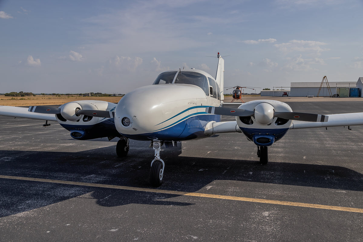 Versatile Piper Twin: Aztec Has Big Advantages for Veteran Pilot