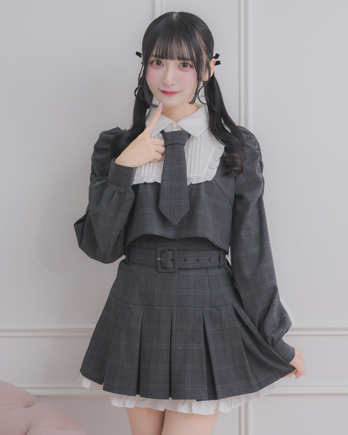 pium ネクタイ付きスクエアフリルトップス ブラックチェック ネクタイ