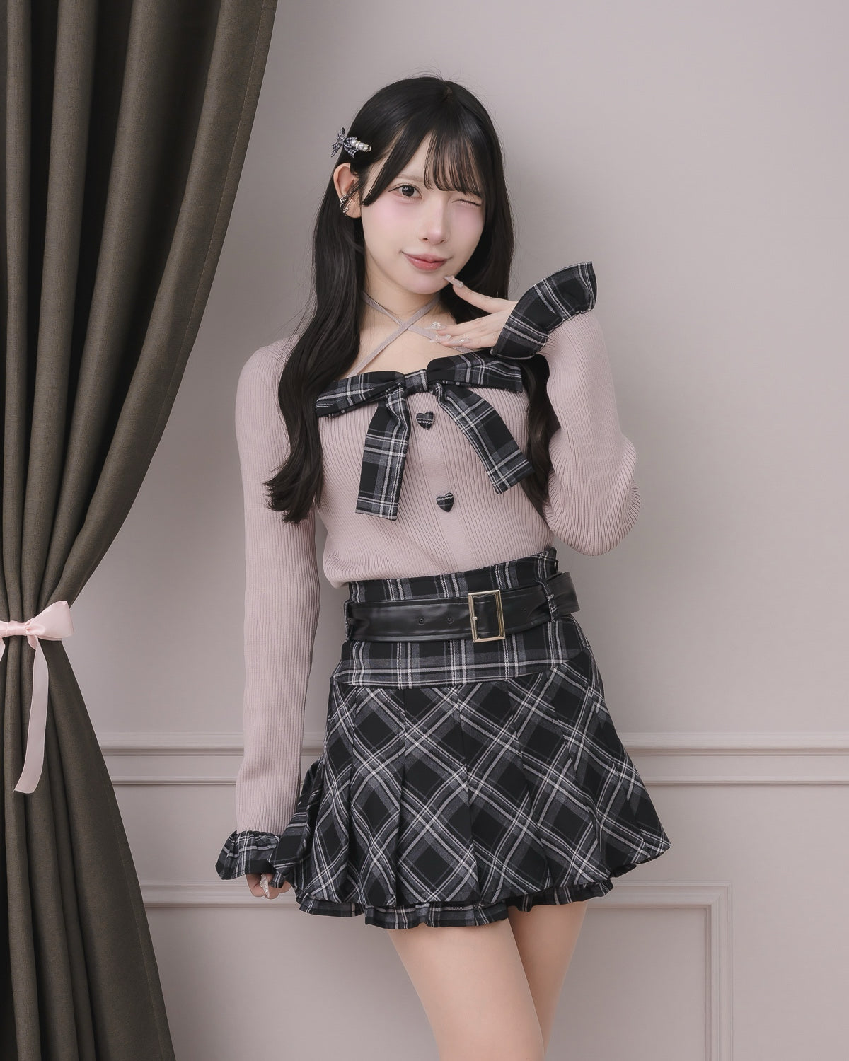 pium ビジューカーデ×チェックワンピセット ブラック×ピンク ビジュー