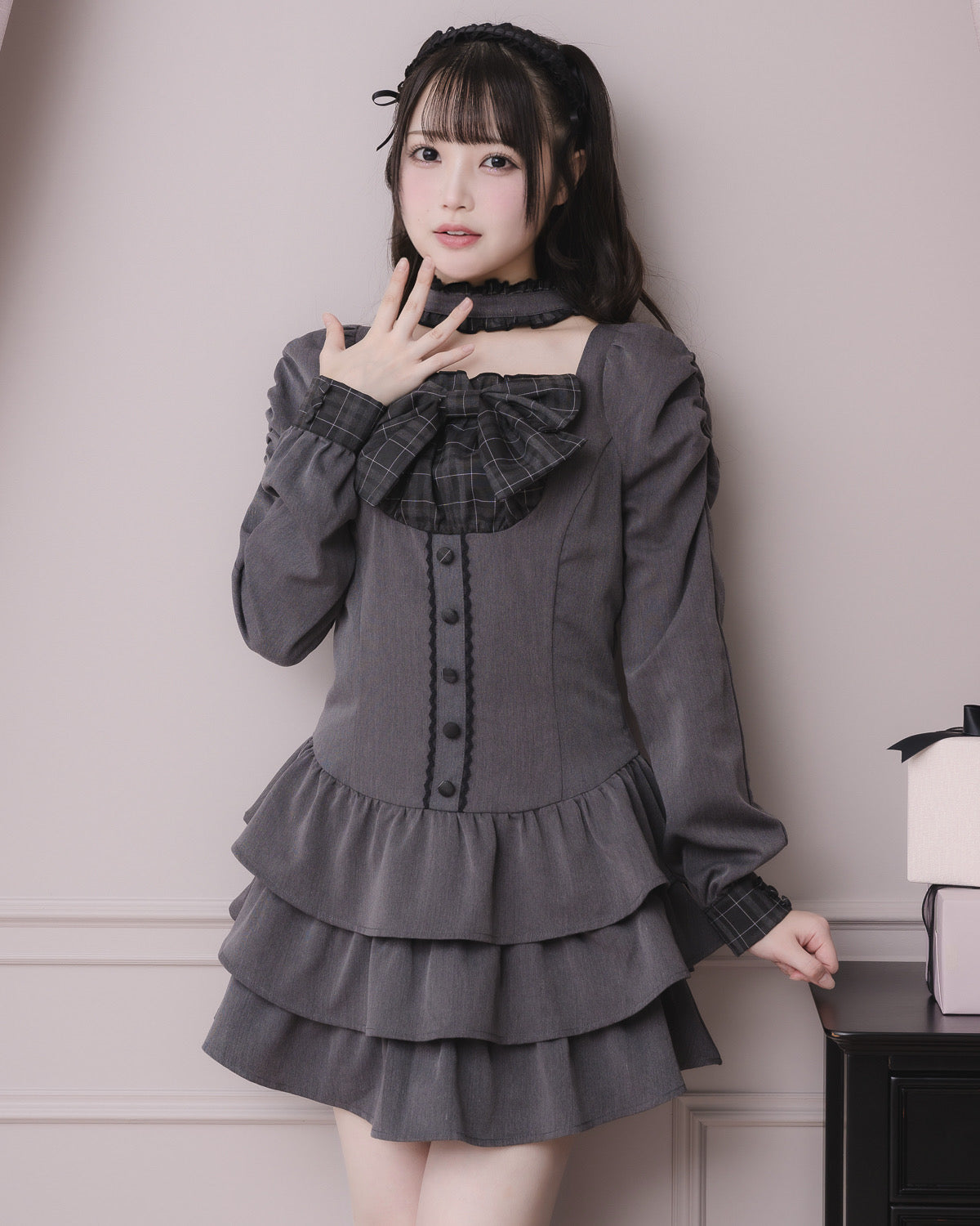 フロントリボンチョーカーティアードミニワンピ – pium